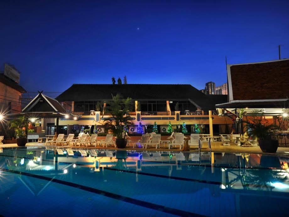 Suppamitr Villa Hotel Паттайя Экстерьер фото
