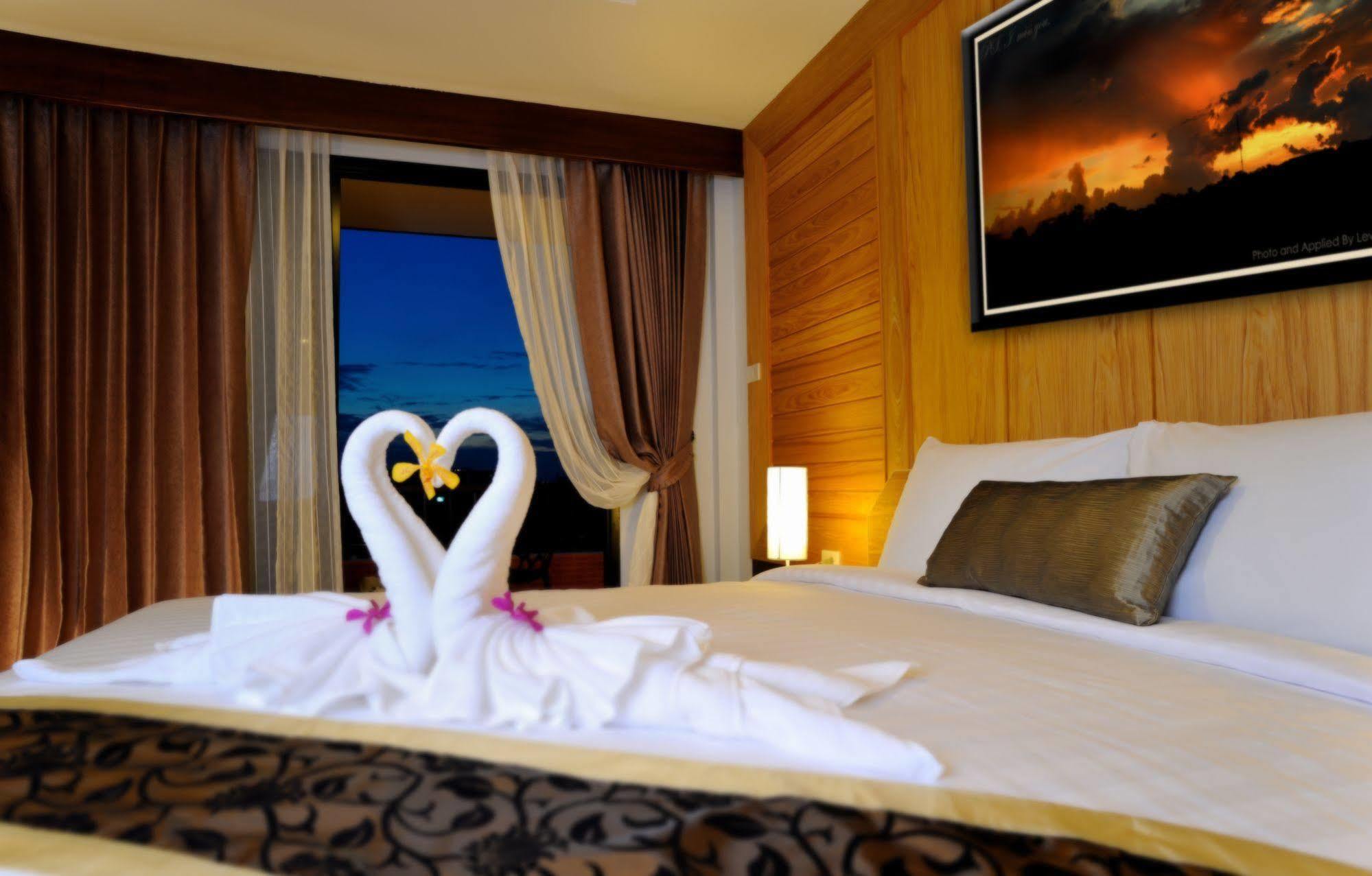 Suppamitr Villa Hotel Паттайя Экстерьер фото