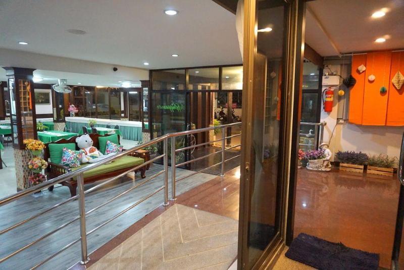 Suppamitr Villa Hotel Паттайя Экстерьер фото